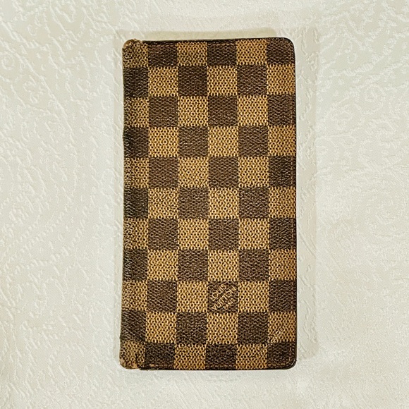 Louis Vuitton Handbags - Louis Vuitton damier cardholder